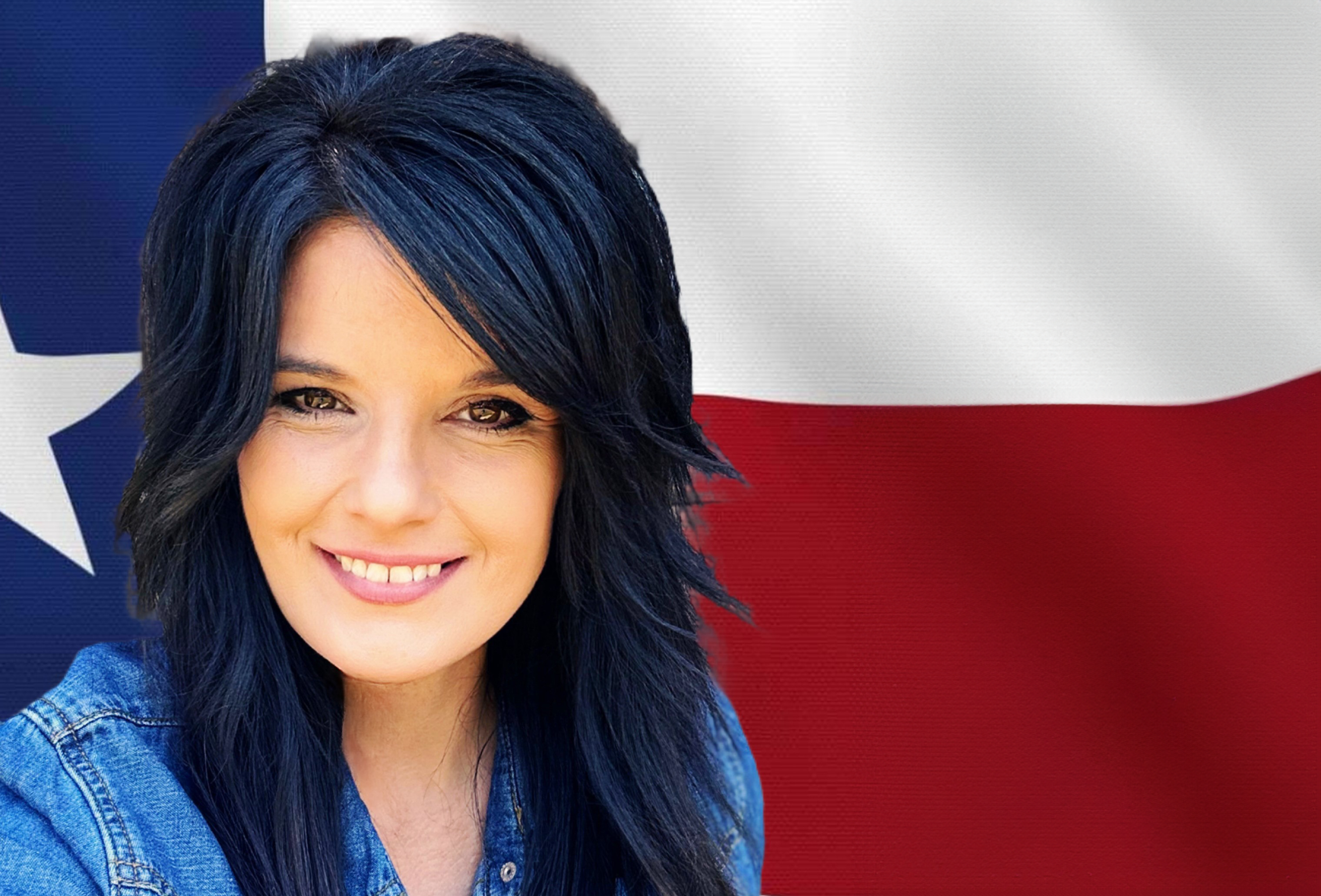 Alicia Davis with Texas Flag
